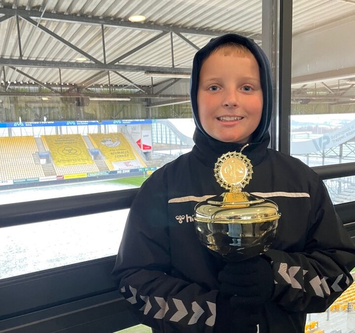 Læring gennem passion – Xander skabte sin egen fodboldturnering